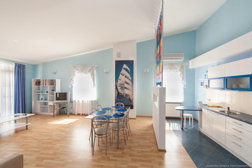 Apartamenti Alto & Ko Apartment Jūrkalne Стая снимка
